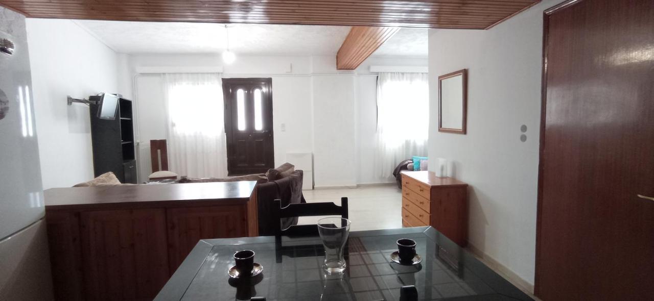 Ευρύχωρο Και Άνετο Διαμέρισμα Στην Ιτέα Joanna'S Apartment Kirra Экстерьер фото