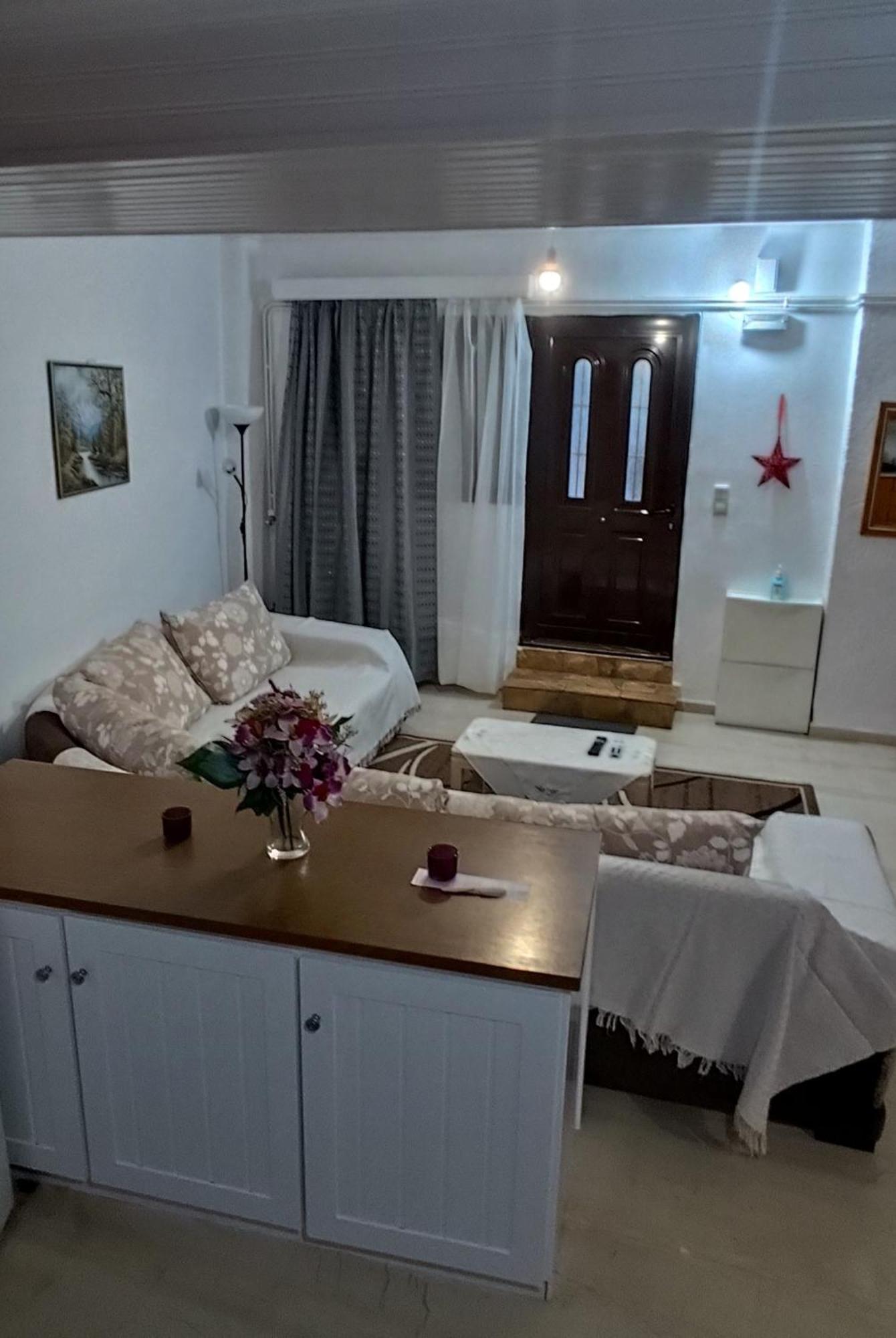 Ευρύχωρο Και Άνετο Διαμέρισμα Στην Ιτέα Joanna'S Apartment Kirra Экстерьер фото
