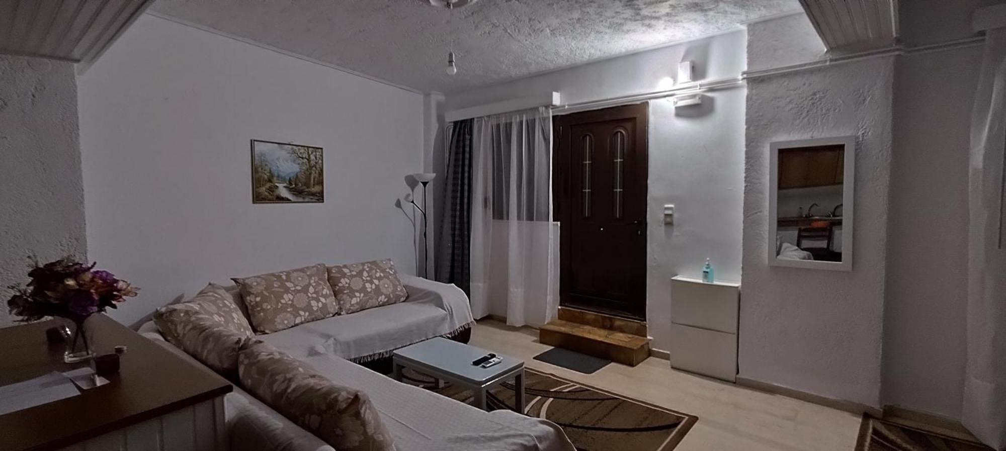 Ευρύχωρο Και Άνετο Διαμέρισμα Στην Ιτέα Joanna'S Apartment Kirra Экстерьер фото