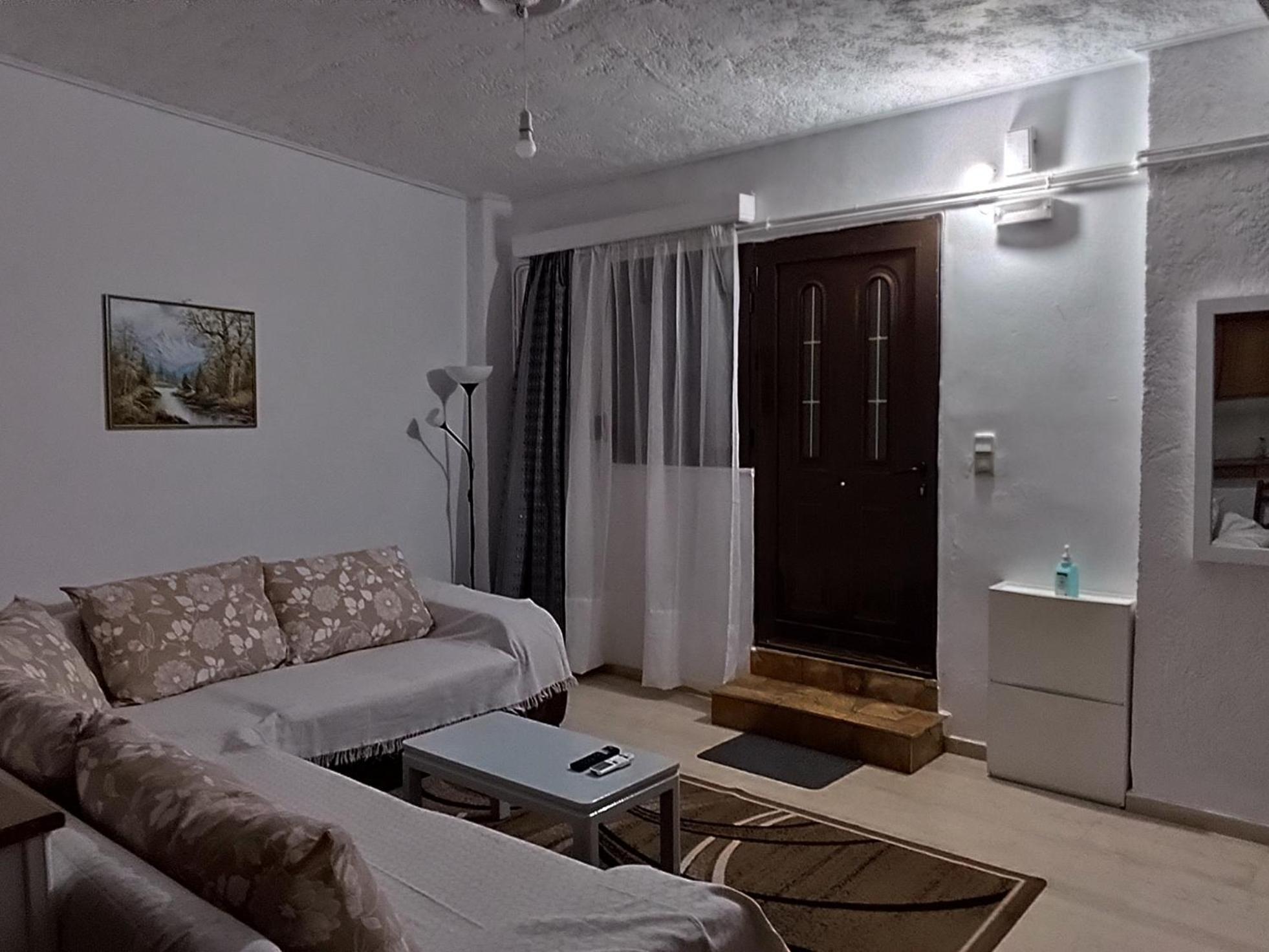 Ευρύχωρο Και Άνετο Διαμέρισμα Στην Ιτέα Joanna'S Apartment Kirra Экстерьер фото
